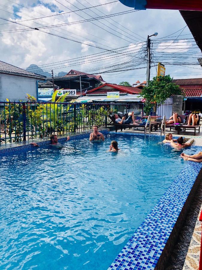 Real Vang Vieng Backpacker Hostel Buitenkant foto