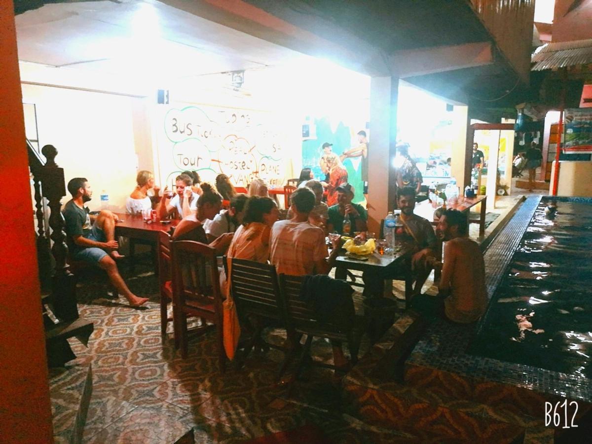 Real Vang Vieng Backpacker Hostel Buitenkant foto